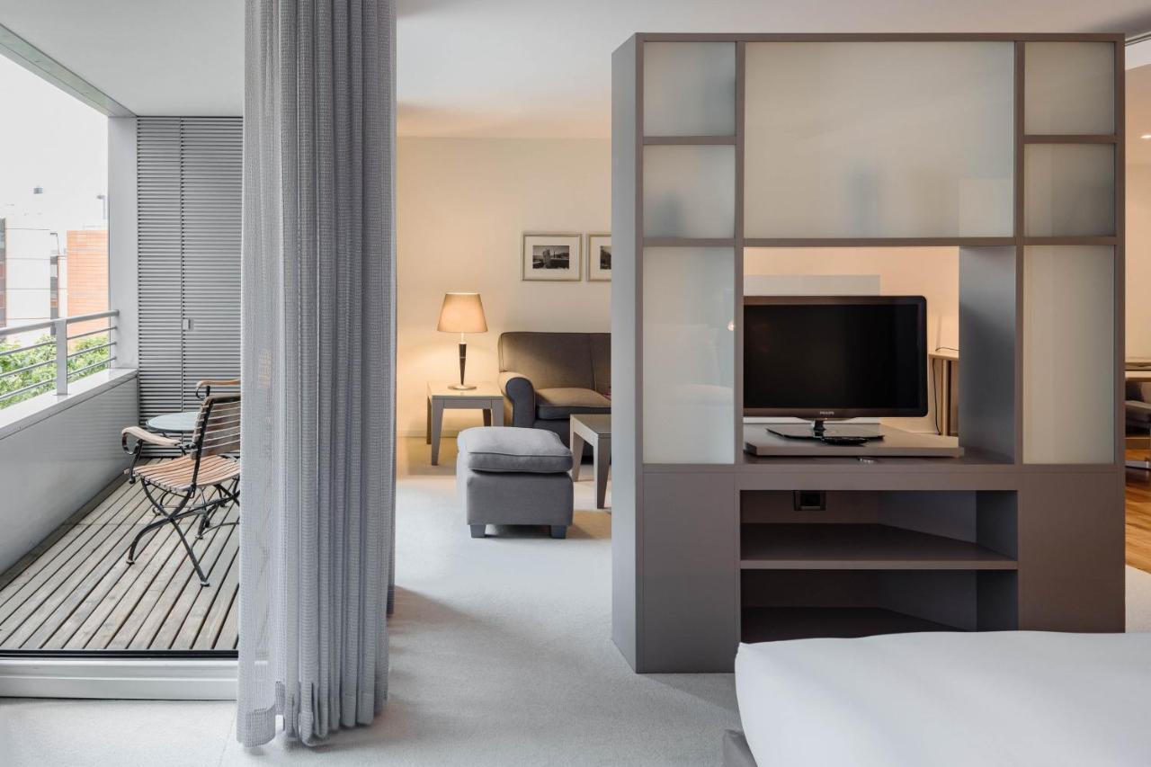 The Mandala Berlin, A Member Of Design Hotels ภายนอก รูปภาพ A room at the hotel