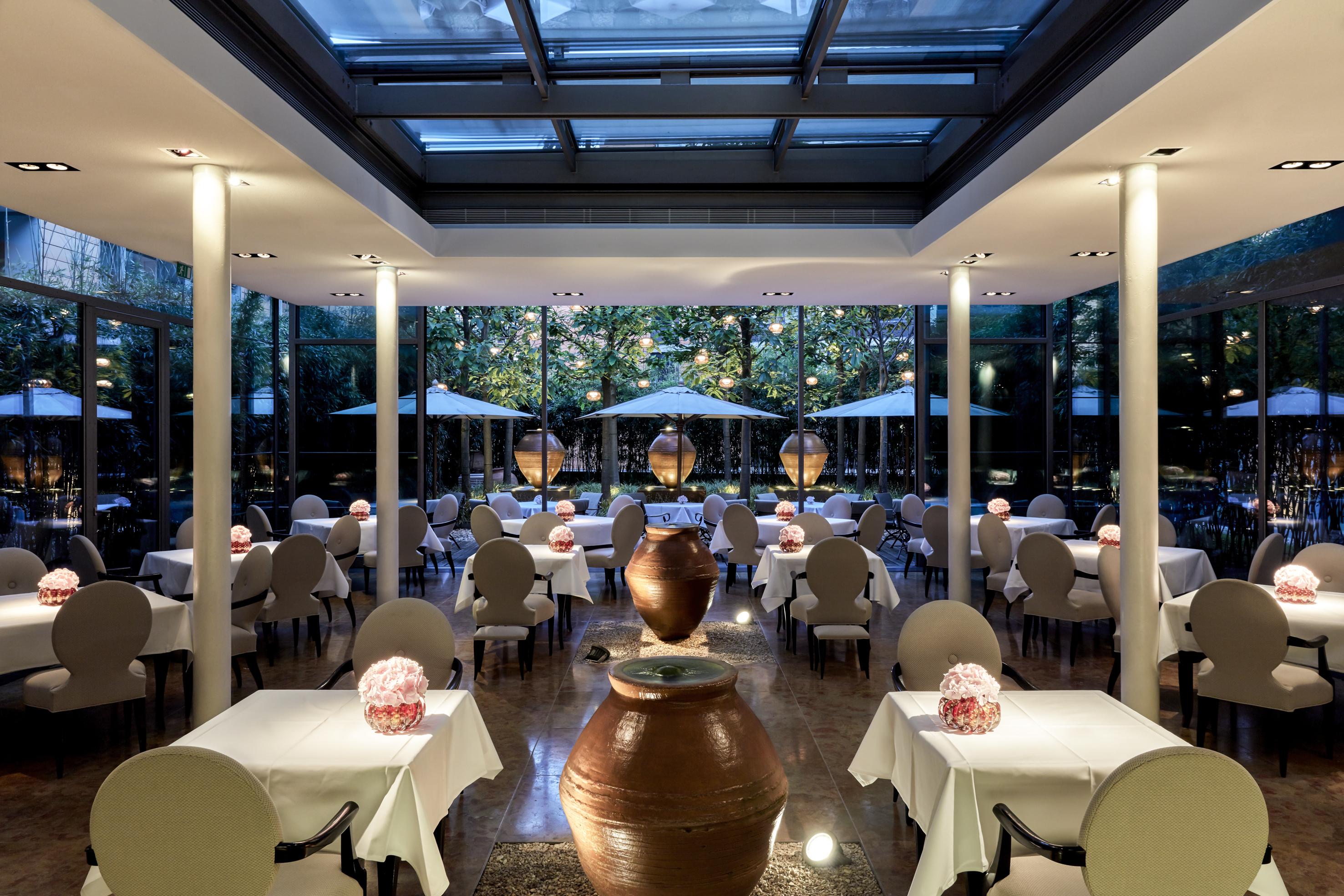 The Mandala Berlin, A Member Of Design Hotels ภายนอก รูปภาพ Restaurant "La Villa"