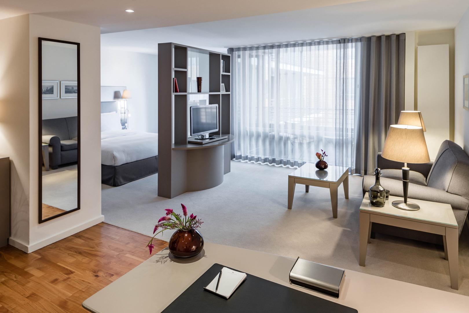 The Mandala Berlin, A Member Of Design Hotels ภายนอก รูปภาพ A typical studio apartment