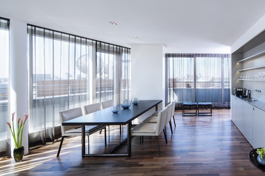 The Mandala Berlin, A Member Of Design Hotels ภายนอก รูปภาพ Interior of a typical apartment