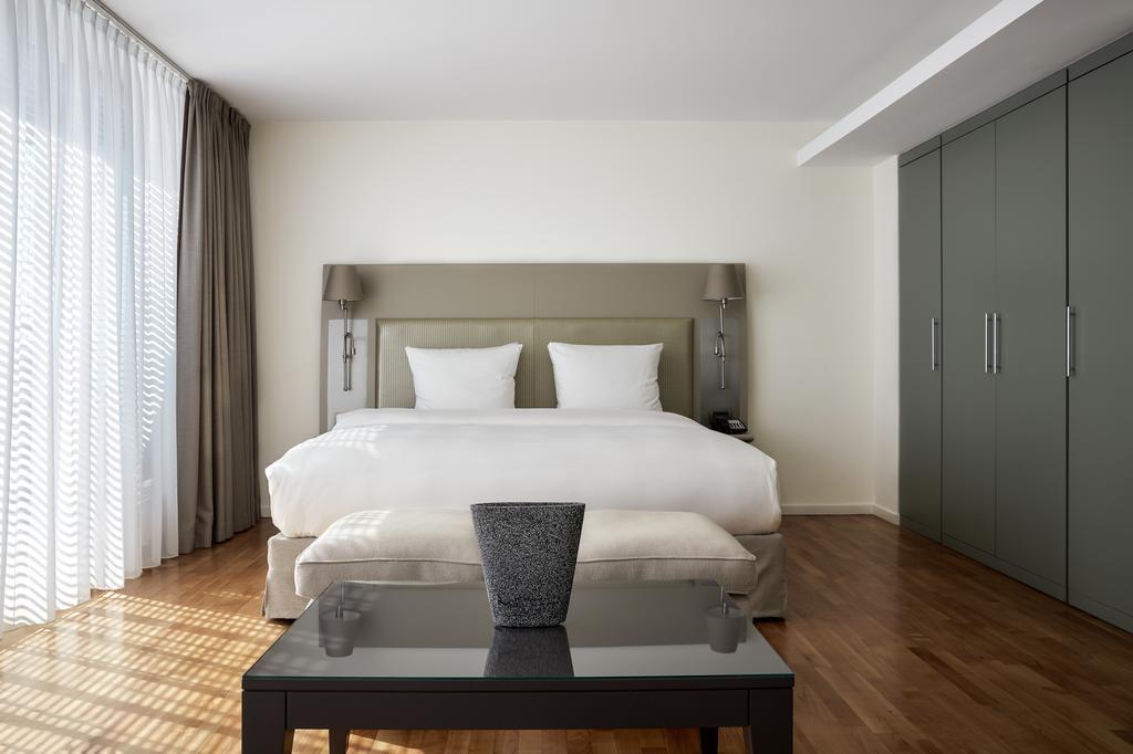 The Mandala Berlin, A Member Of Design Hotels ภายนอก รูปภาพ A bedroom
